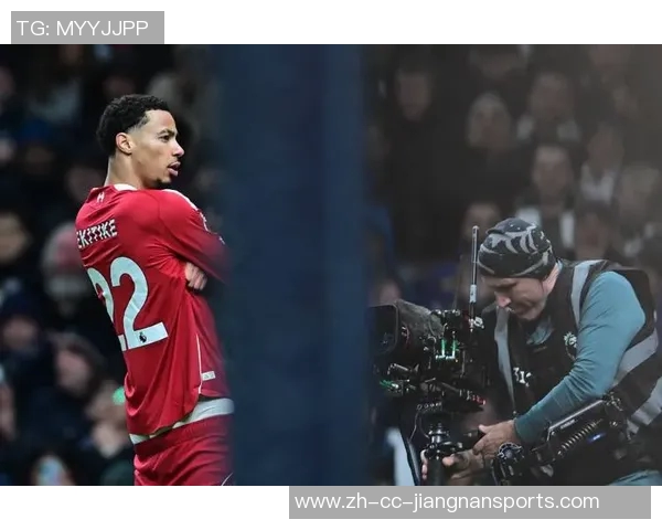 专家小组评析利物浦热刺之战判罚结果西蒙斯红牌与埃基蒂克进球均属合理