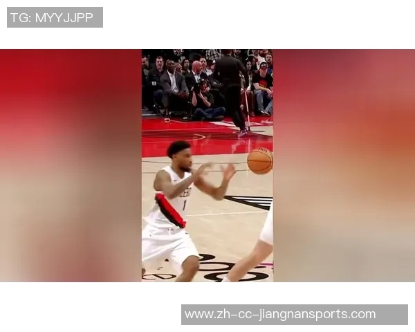 伊戈达罗盛赞杰伦格林挡拆后出手迅速传球配合默契